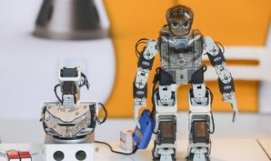 رونمایی از ۲۳ ربات در کنفرانس بین المللی رباتیک و مکاترونیک/ بهرمنهدی طرح‌های قابل اجرا از حمایت‌های دانشگاه علم و صنعت